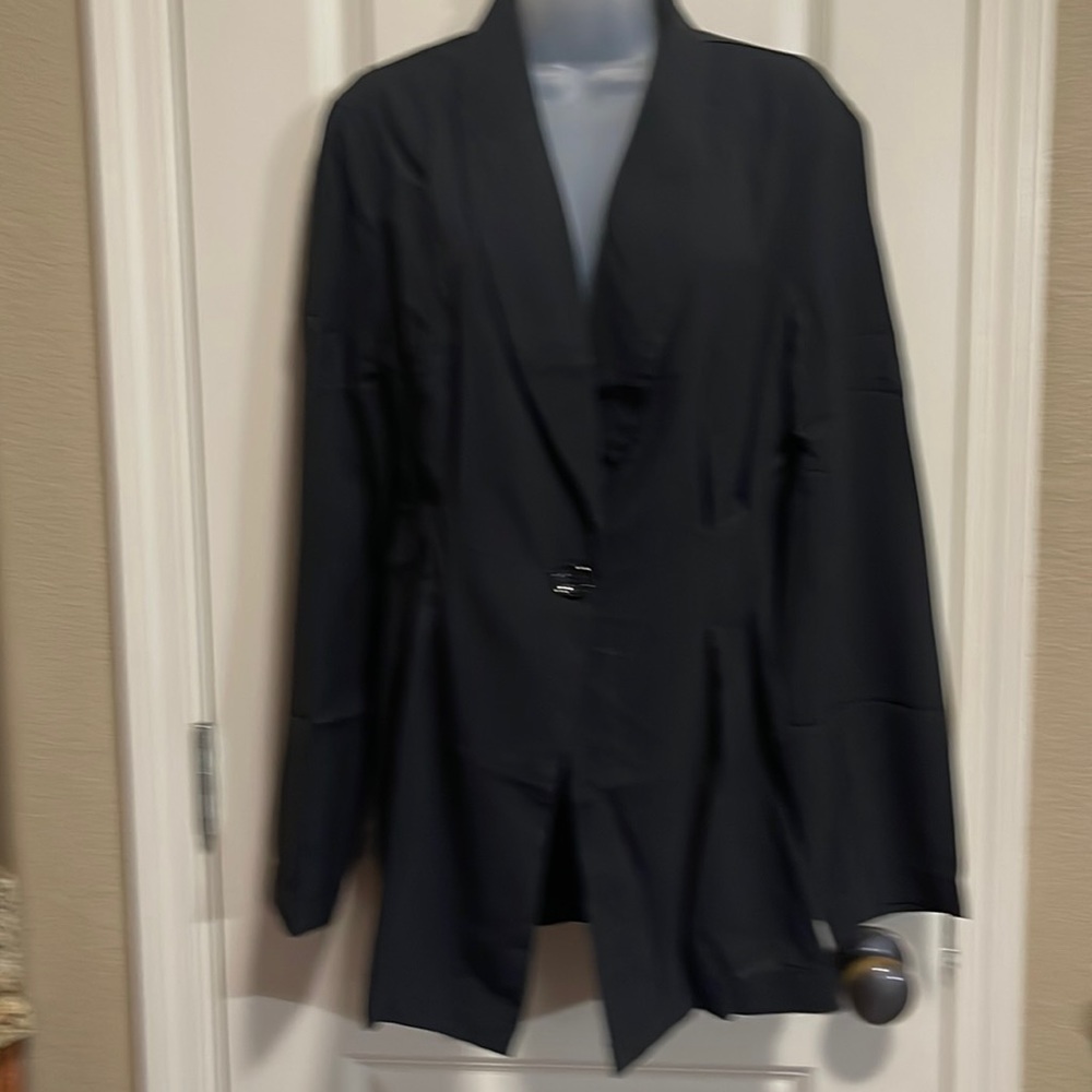 Black blazer size XL. NWOT